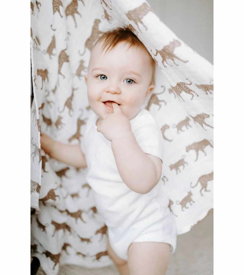 Aden + Anais Classic Swaddle Wraps, 4 Pack - Hear Me Roar 5 Aden + Anais Classic Swaddle Wraps, 4 Pack - Hear Me Roar - Image 3