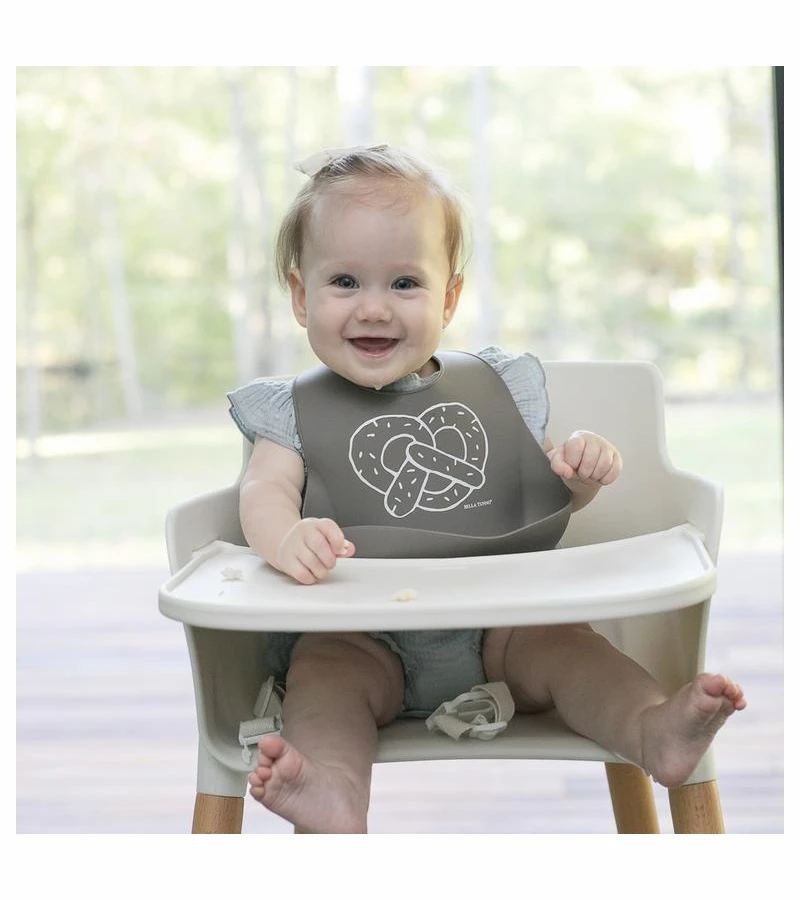 Bella Tunno Pretzel Cart Wonder Bib 4 Bella Tunno Pretzel Cart Wonder Bib - Image 2