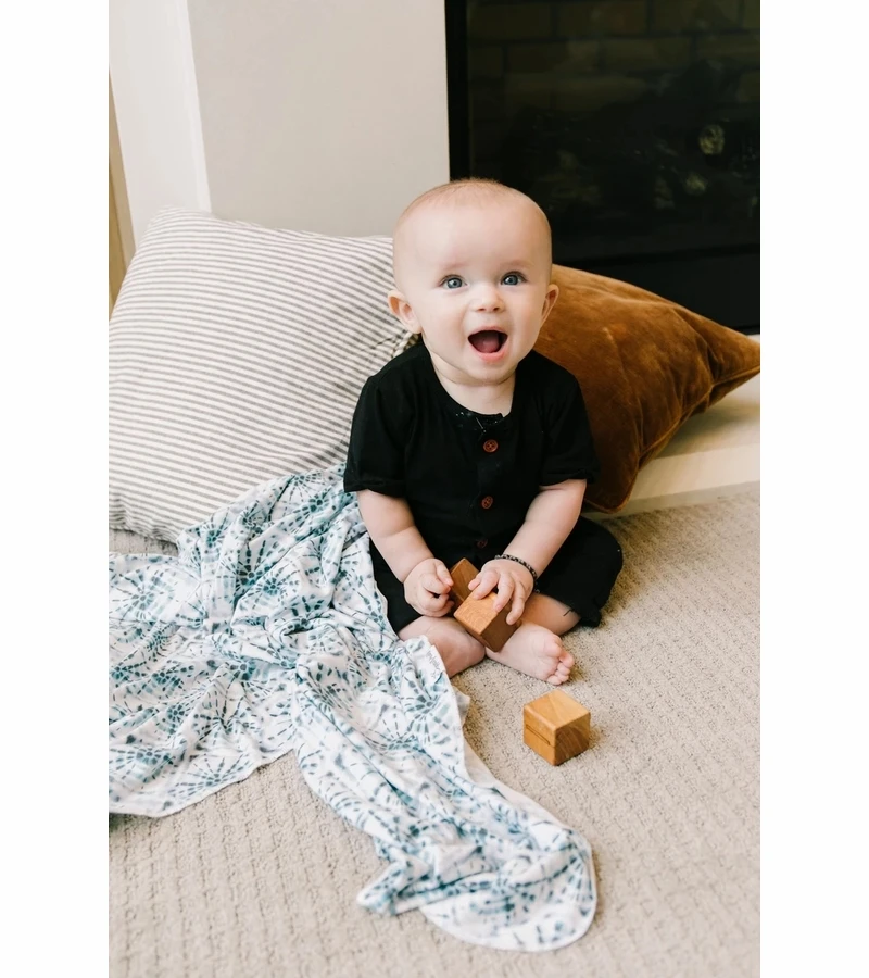 Copper Pearl Knit Swaddle Blanket - Indigo 9 Copper Pearl Knit Swaddle Blanket - Indigo - Image 7