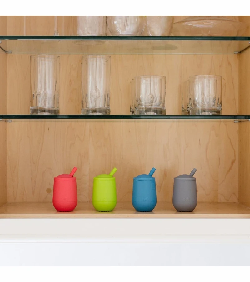 EZPZ Mini Cup Training Cup + Straw Training System - Coral 8 EZPZ Mini Cup Training Cup + Straw Training System - Coral - Image 6