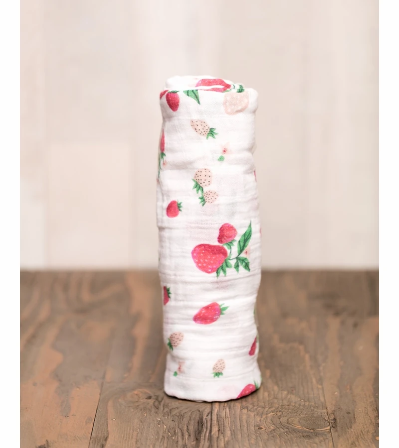 Little Unicorn Cotton Muslin Swaddle - Strawberry 7 Little Unicorn Cotton Muslin Swaddle - Strawberry - Image 5