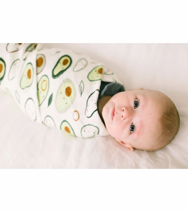 Loulou Lollipop Luxe Muslin Swaddle - Avocado 6 Loulou Lollipop Luxe Muslin Swaddle - Avocado - Image 4