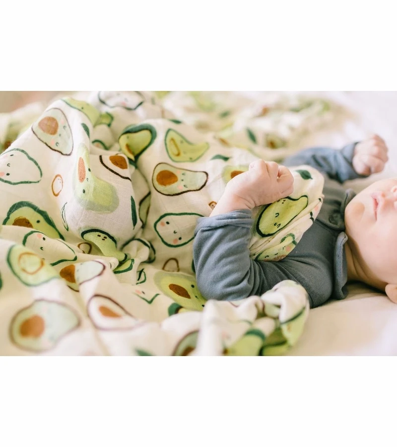 Loulou Lollipop Luxe Muslin Swaddle - Avocado 7 Loulou Lollipop Luxe Muslin Swaddle - Avocado - Image 5