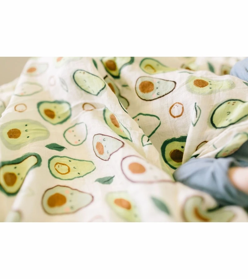 Loulou Lollipop Luxe Muslin Swaddle - Avocado 8 Loulou Lollipop Luxe Muslin Swaddle - Avocado - Image 6