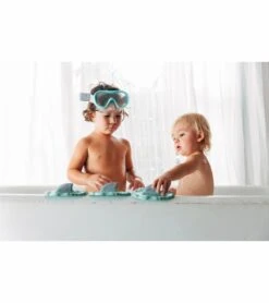 Oli & Carol Water Shark Bath Toy 9 Oli & Carol Water Shark Bath Toy -Baby Products Store oli carol water shark bath toy 49
