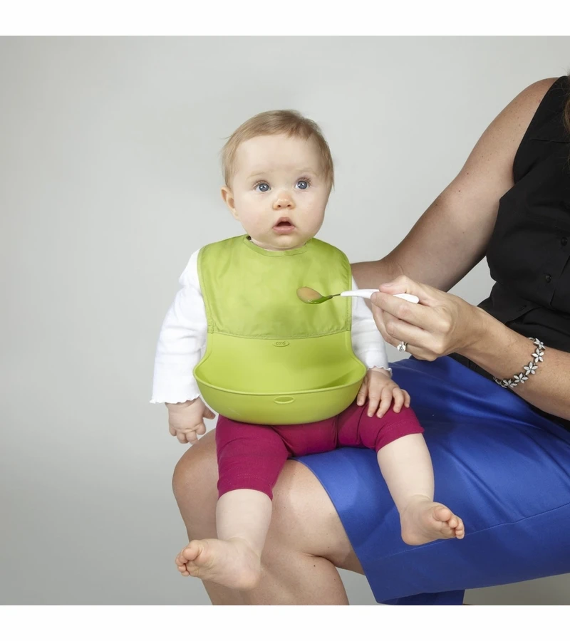 OXO Tot Roll Up Bib - Green 6 OXO Tot Roll Up Bib - Green - Image 4