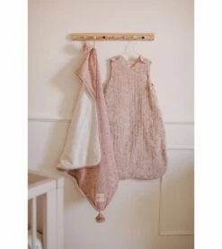 Petit Pehr Hooded Towel - Secret Garden 11 Petit Pehr Hooded Towel - Secret Garden -Baby Products Store petit pehr hooded towel secret garden 10