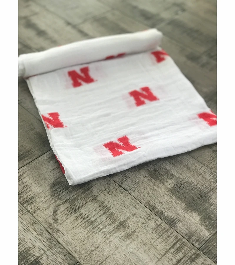 Three Little Anchors College Swaddle Blanket - Nebraska Cornhuskers 4 Three Little Anchors College Swaddle Blanket - Nebraska Cornhuskers - Image 2